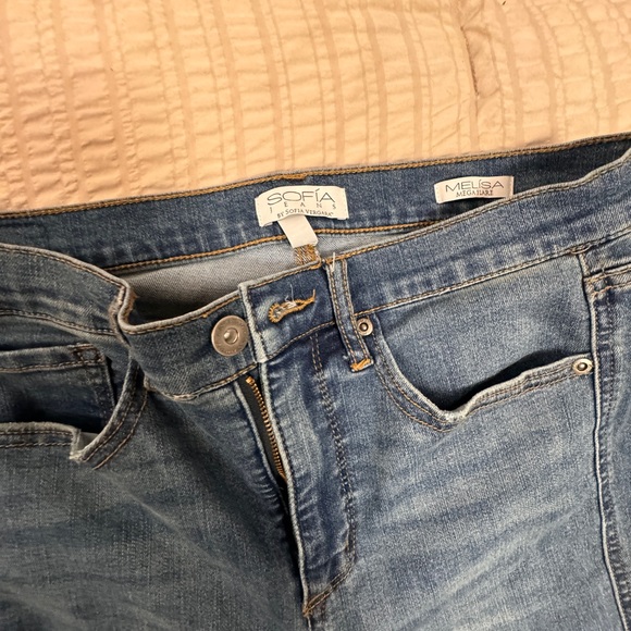 Sofía Vergara Women's Flared Blue Jeans - Picture 2 of 3